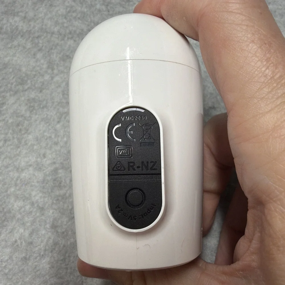Arlo Essential VMC2030 Spotlight Single Wireless Indoor/Outdoor Camera